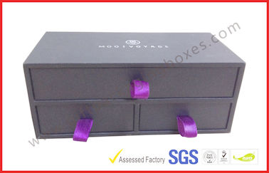 Embossed Stylish Jewelry Apparel Gift Boxes , Rigid Gift Boxes with Lids